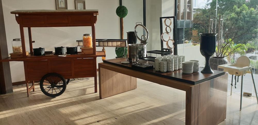 Rivoli Hotel Jakarta Eksteriør bilde